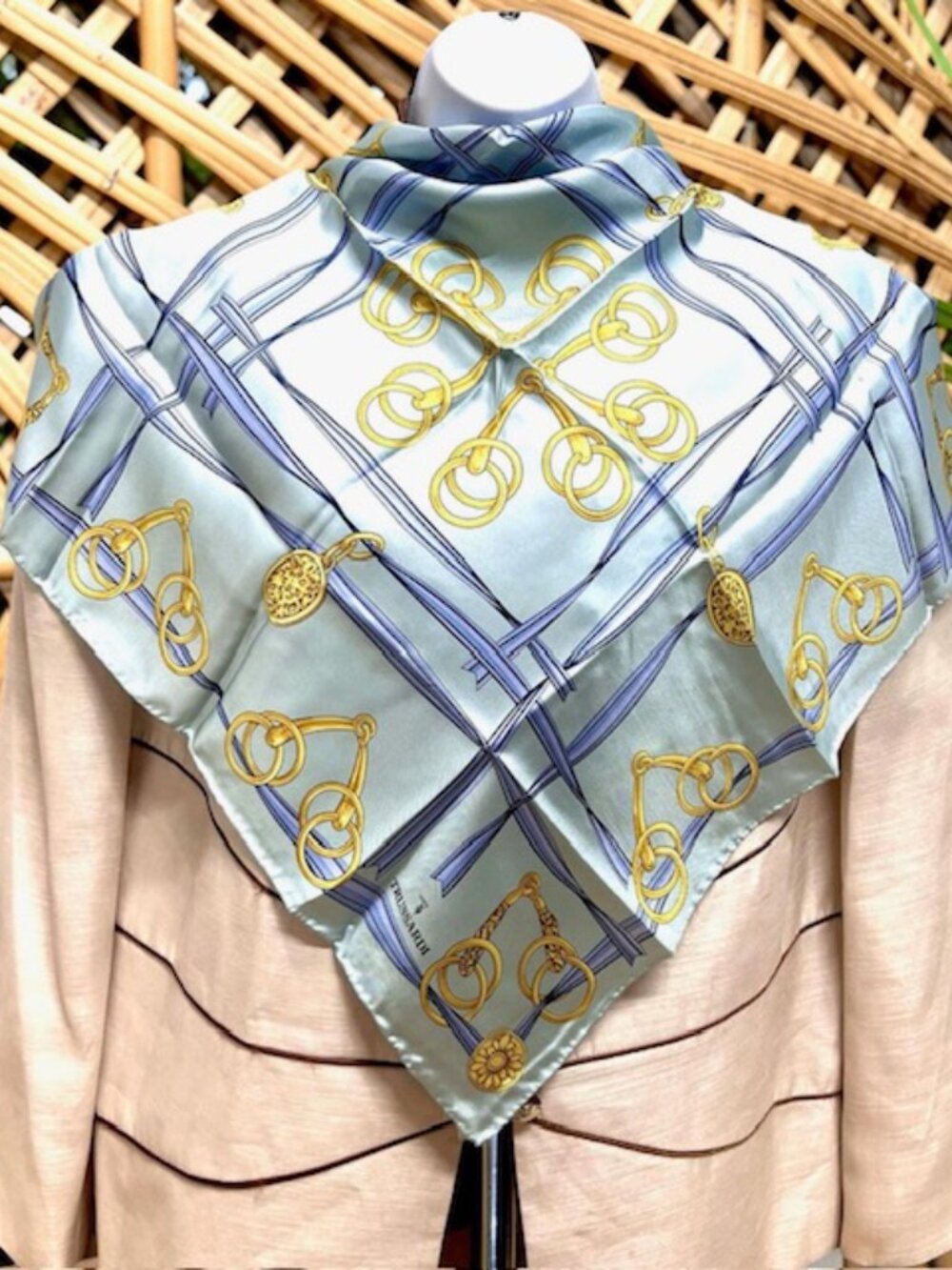 (2) Never Won TRUSSARDI Scarf Silk 20-22.5" Blue White Gold Chain ( 65) - Picture 3 of 14